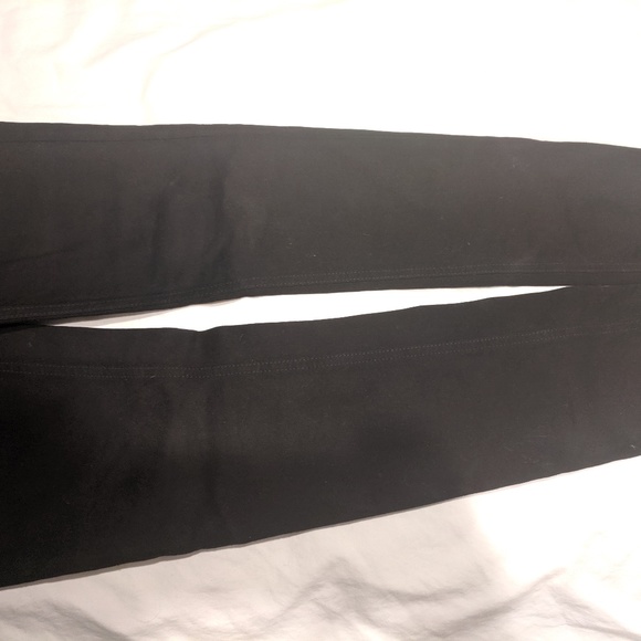 Nudie Jeans, Skinny Lin, for men too. - Picture 2 of 7